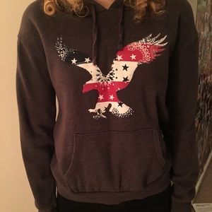 Red white and blue American Eagle sweatshirt